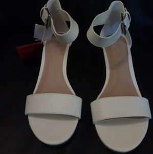 Dexflex 2 1/2" Wedge sandals White -  Memory foam